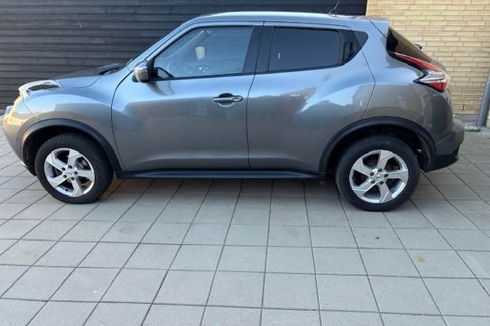 Grå Nissan Juke fra 2019