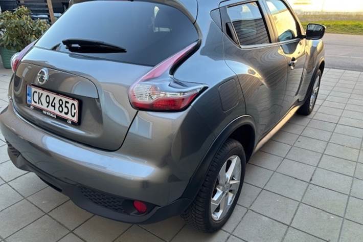 Grå Nissan Juke fra 2019