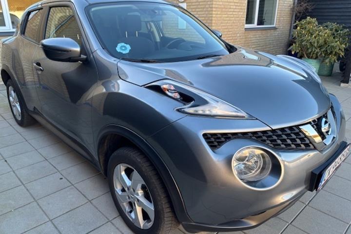 Grå Nissan Juke fra 2019