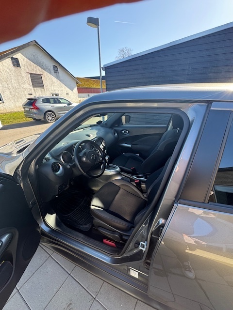 Grå Nissan Juke fra 2019