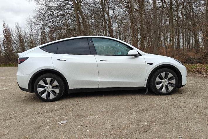 undefined Tesla Model Y fra 2021