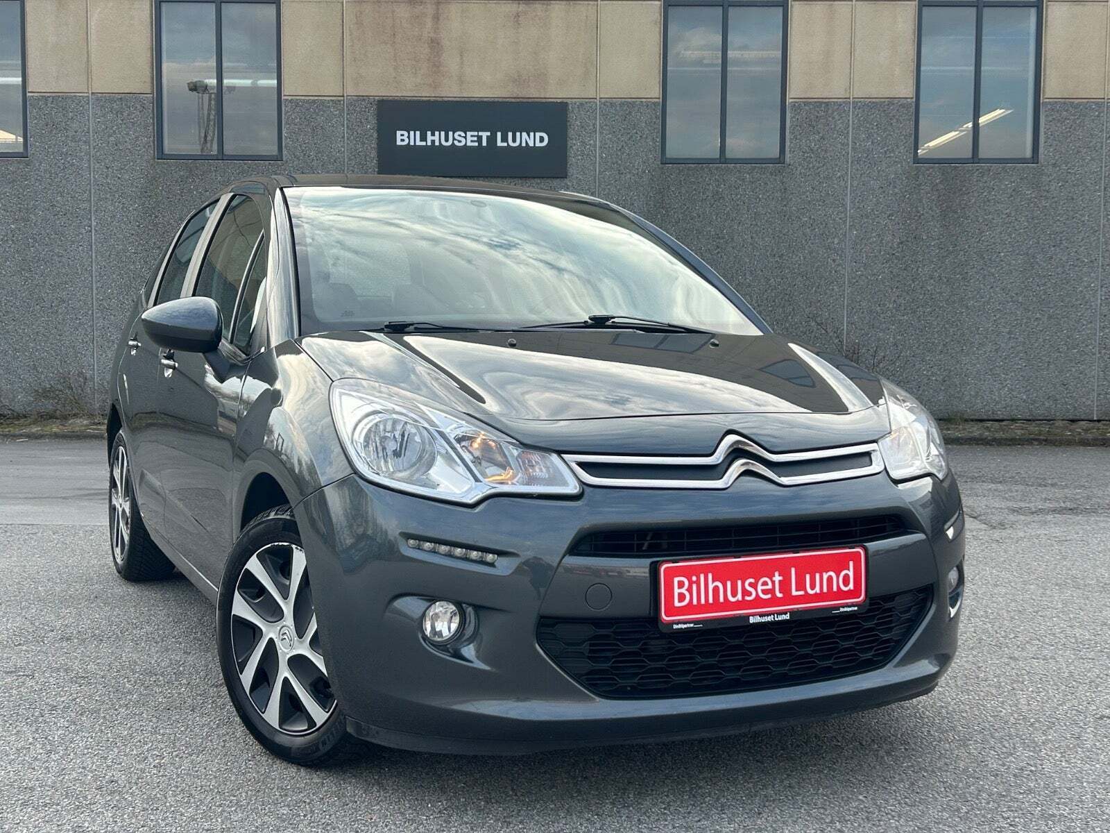 Grå Citroën C3 fra 2016