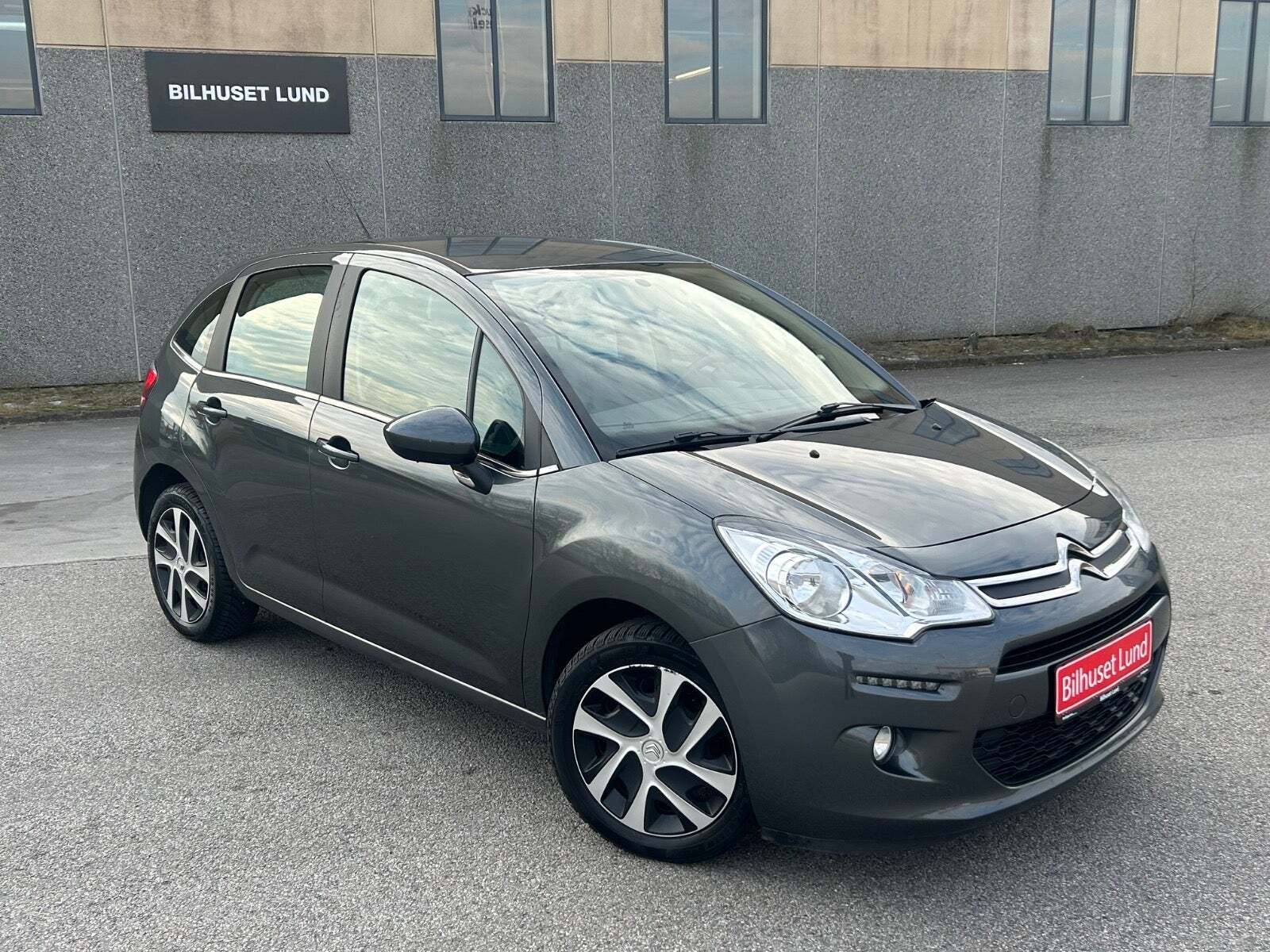 Grå Citroën C3 fra 2016