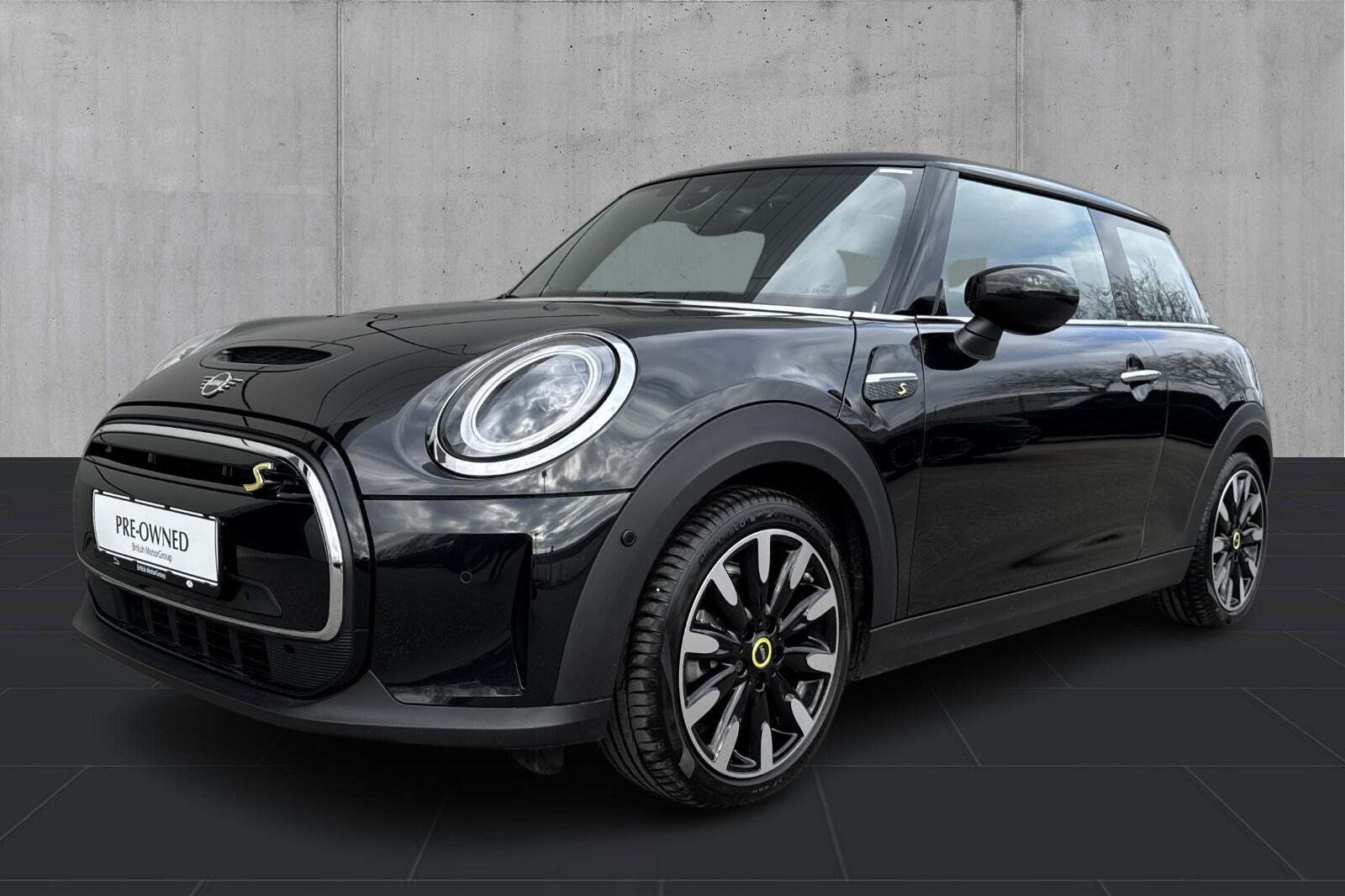 Sort Mini Cooper SE fra 2023