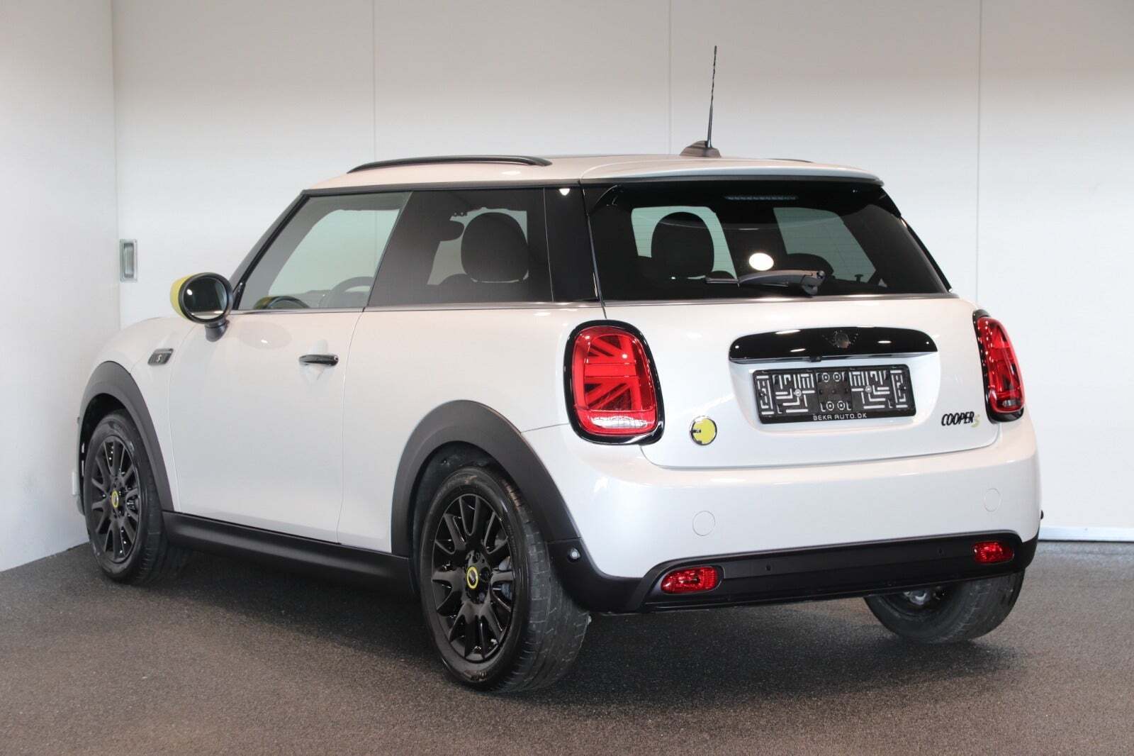 Mini Cooper SE Maximise