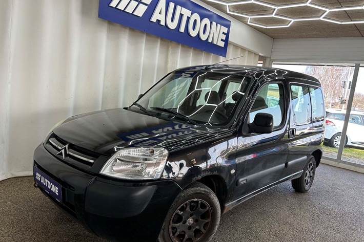 Sort Citroën Berlingo fra 2004 set udefra