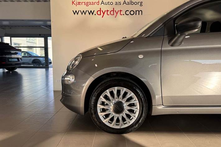 Grå Fiat 500 fra 2024