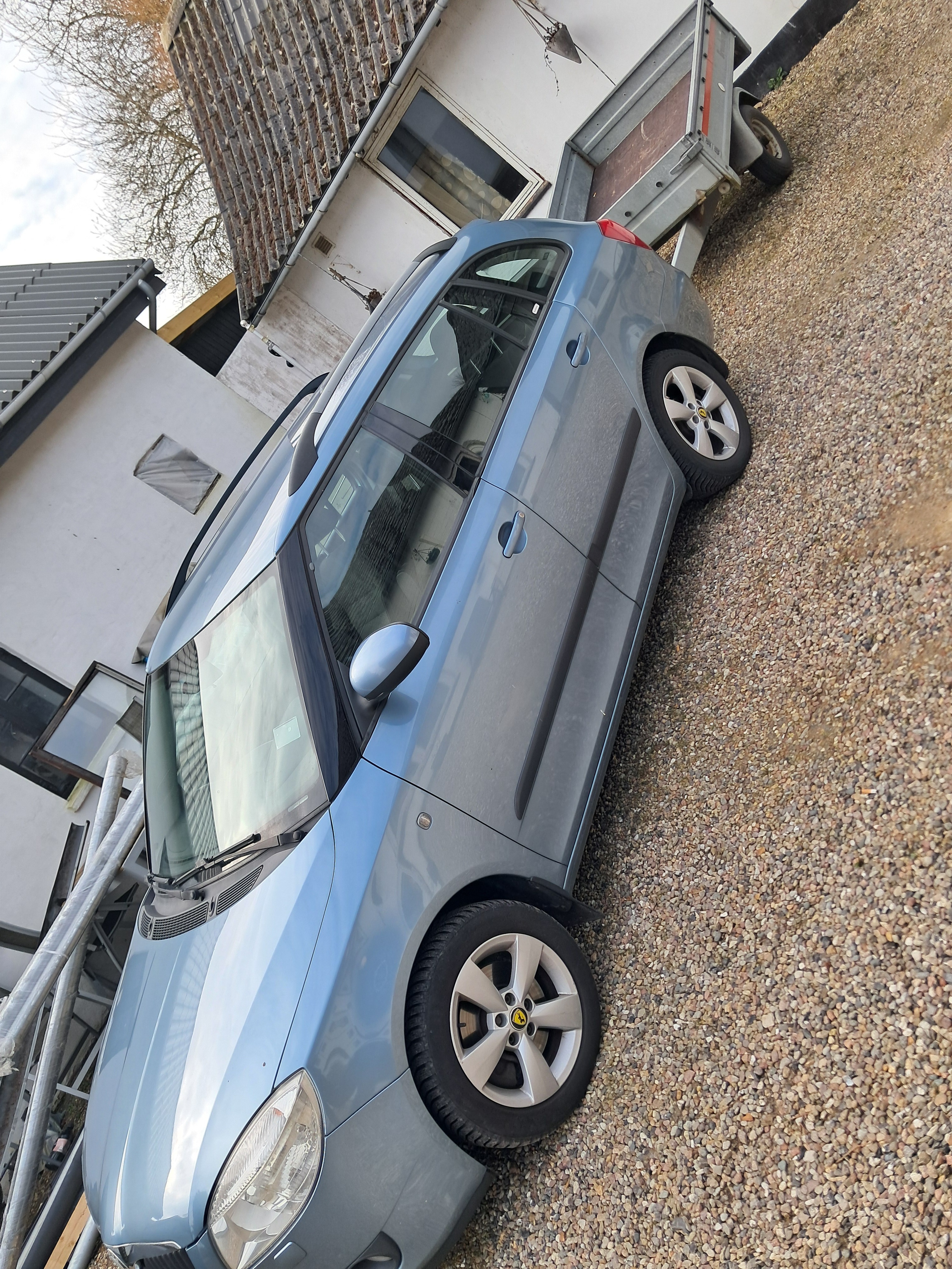 Blå Skoda Fabia fra 2009