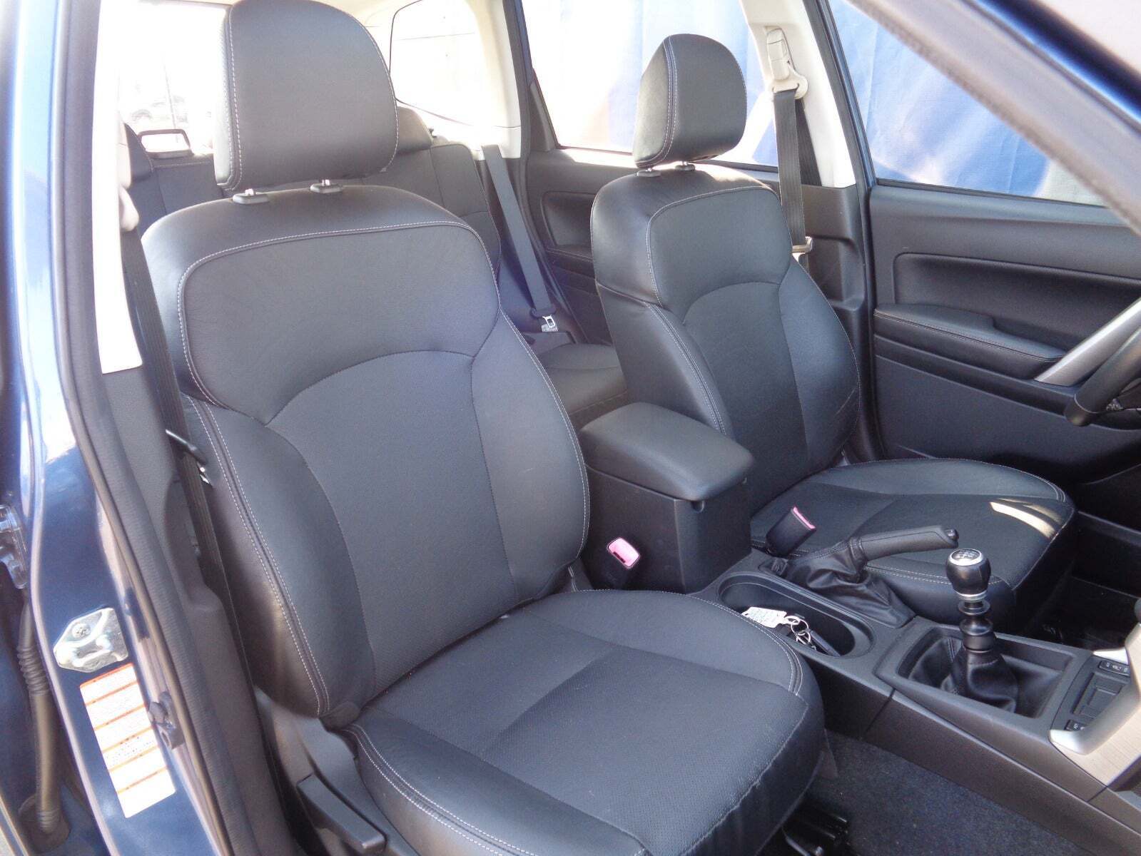 Blå Subaru Forester fra 2013