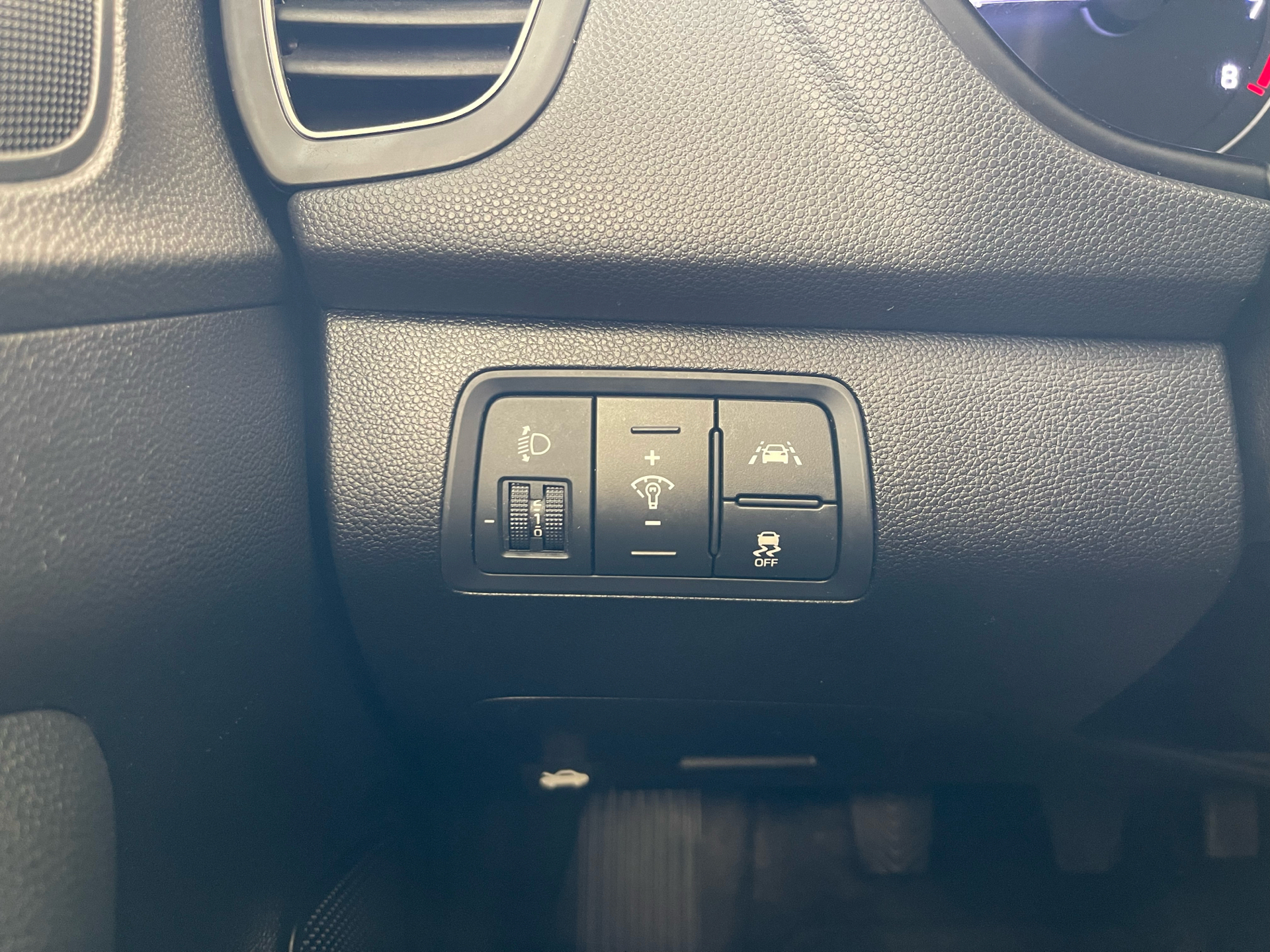 Hvid Hyundai i20 fra 2015