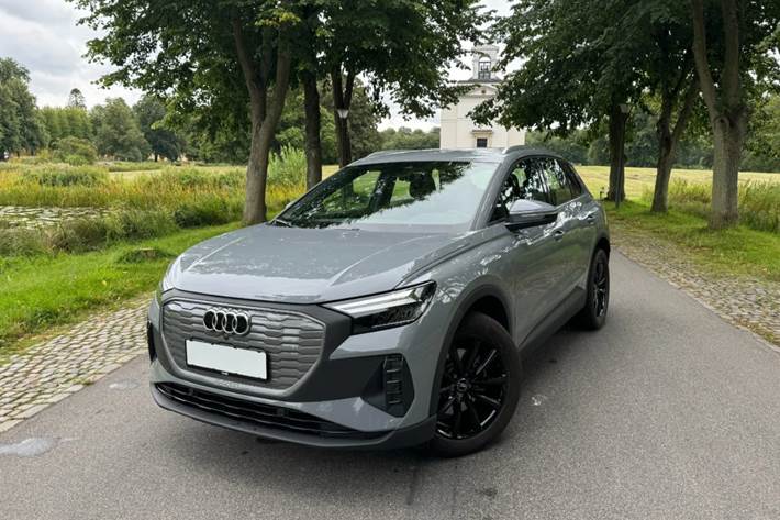 undefined Audi Q4 e-tron fra 2022 set udefra