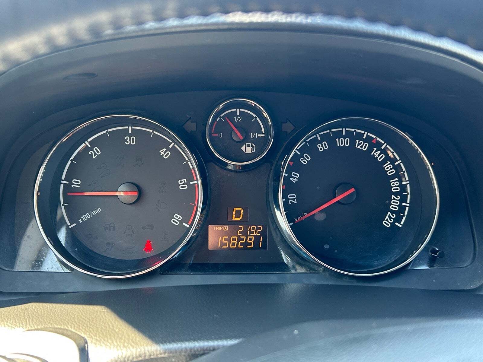 Sølv Opel Antara fra 2013