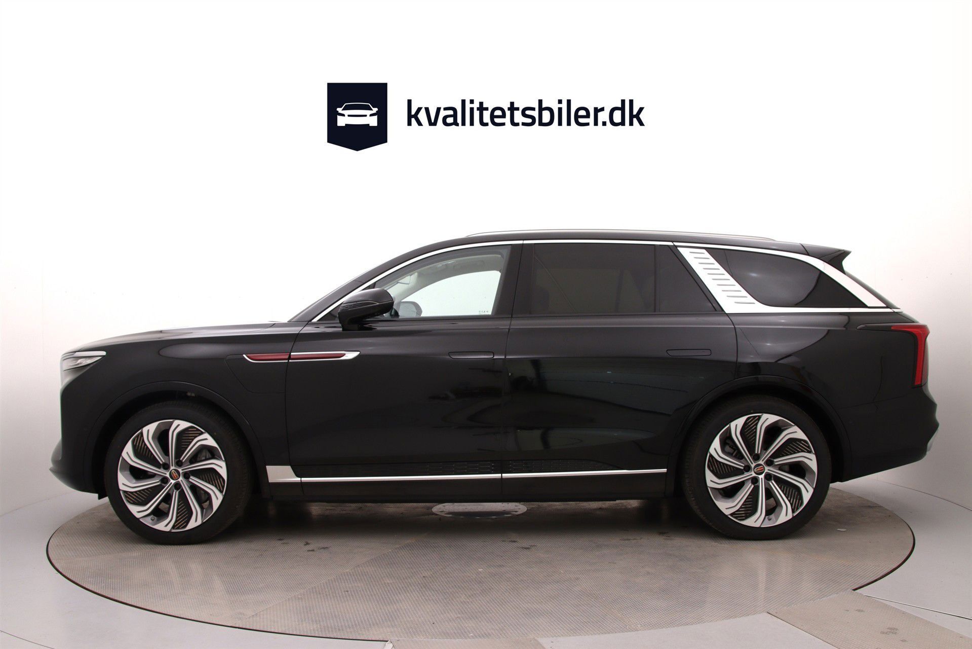 Sort Hongqi E-HS9 fra 2025