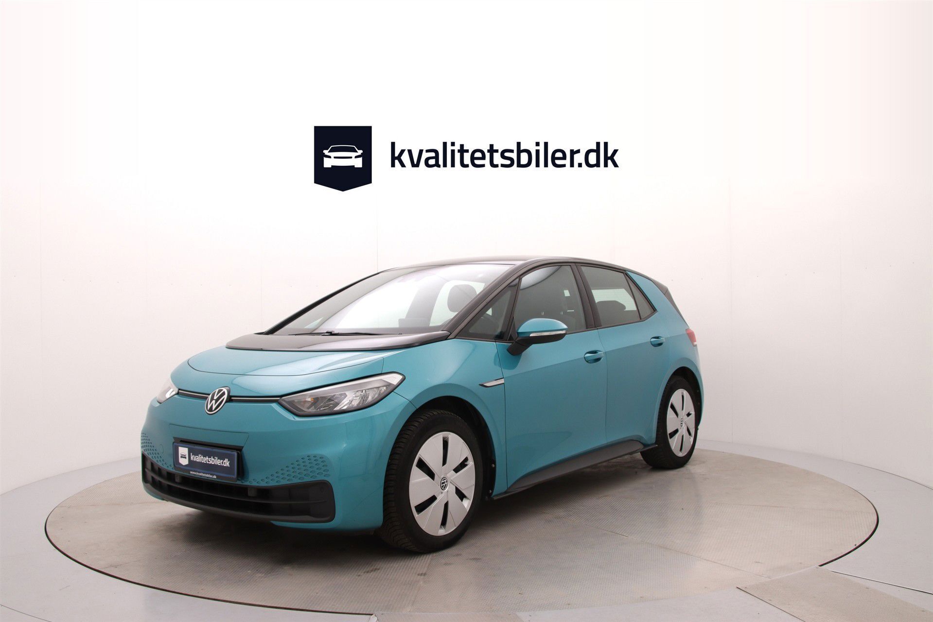 Turquoise VW ID.3 fra 2021 set udefra