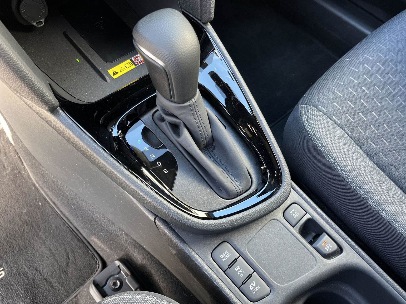 Hvid Toyota Yaris Cross fra 2024