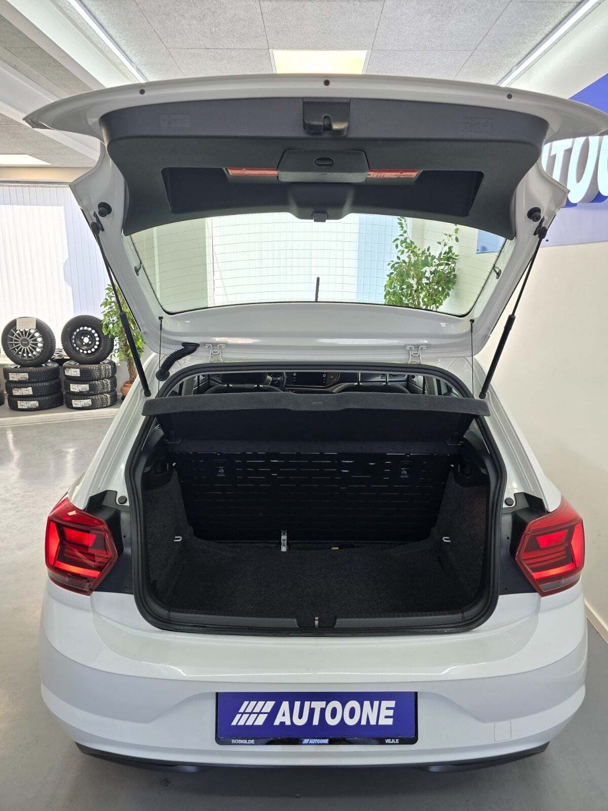 Hvid VW Polo fra 2018