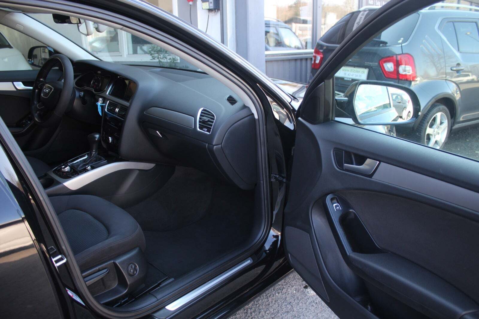 Sort Audi A4 fra 2013