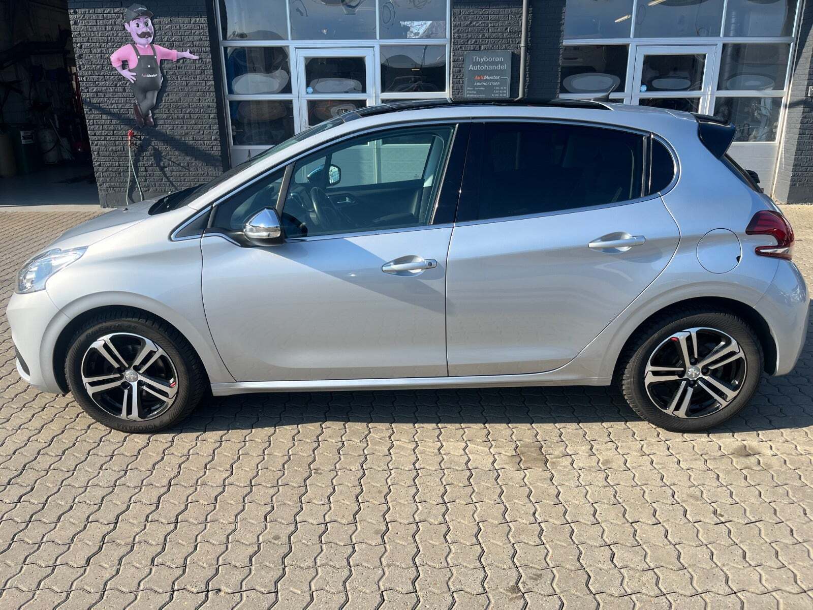 undefined Peugeot 208 fra 2018
