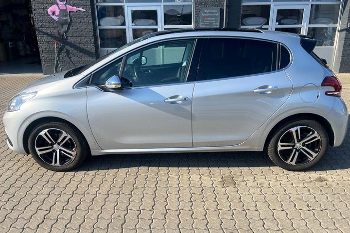 undefined Peugeot 208 fra 2018