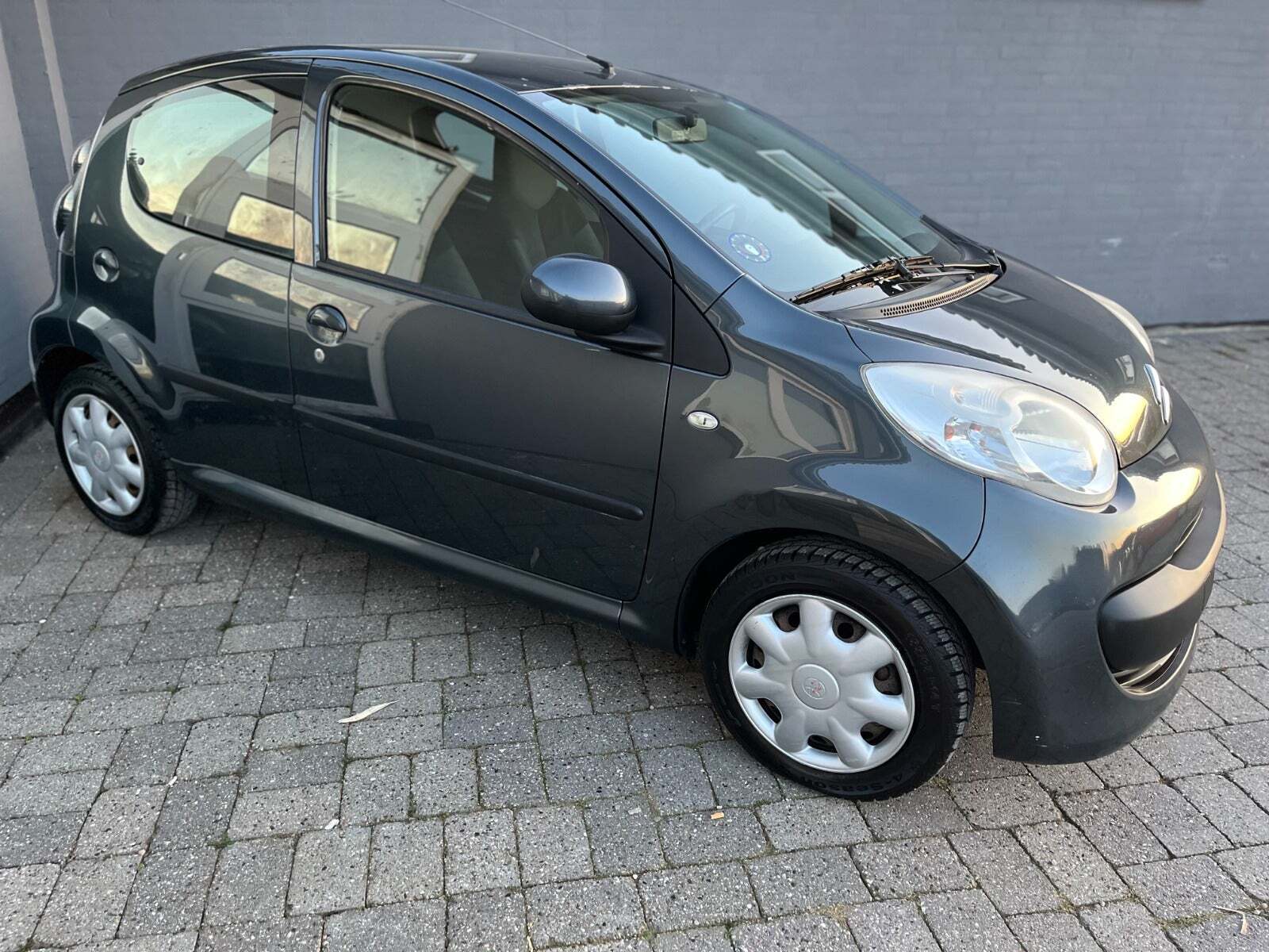 Grå Citroën C1 fra 2008