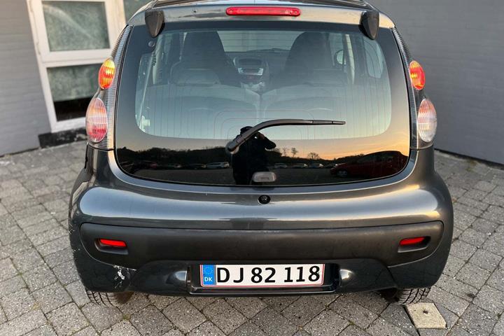 Grå Citroën C1 fra 2008
