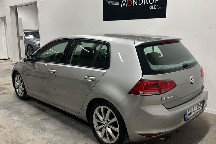 Sølv VW Golf VII fra 2013