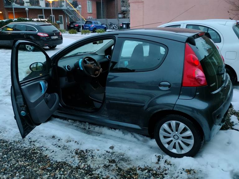 Peugeot 107 1,0 I 5D 68HK