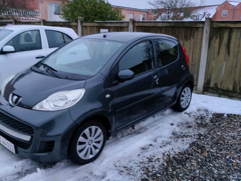 Peugeot 107 1,0 I 5D 68HK