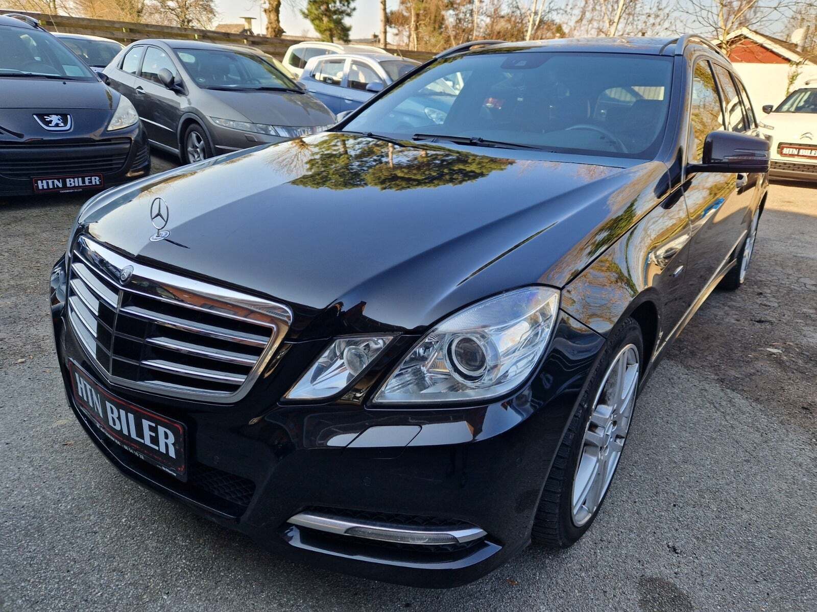 Sort Mercedes E350 fra 2011