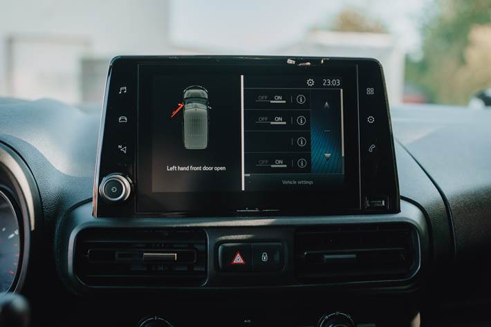 Hvid Toyota ProAce City fra 2021