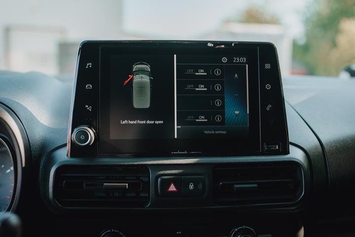 Hvid Toyota ProAce City fra 2021