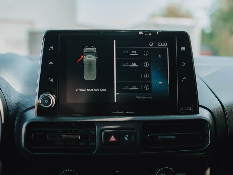 Toyota ProAce City 1,5 Diesel (102 hk) Medium/Dobbelt skydedør Dobbelt bagdør u/ ruder