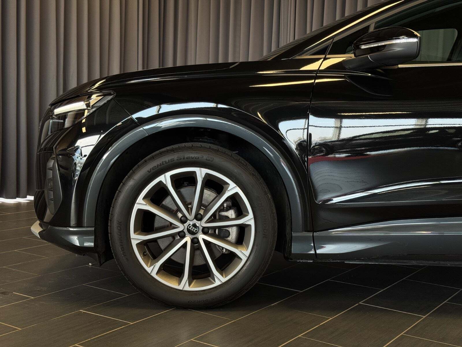 Audi Q4 e-tron 45 Progress