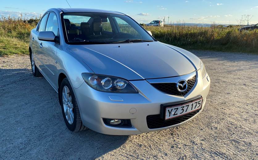 Mazda 3 2,0 SEDAN