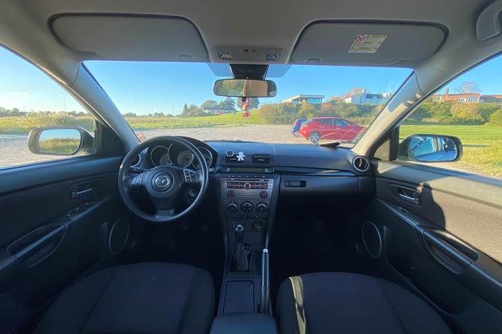 Sølv Mazda 3 fra 2008