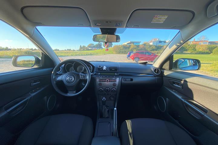 Sølv Mazda 3 fra 2008