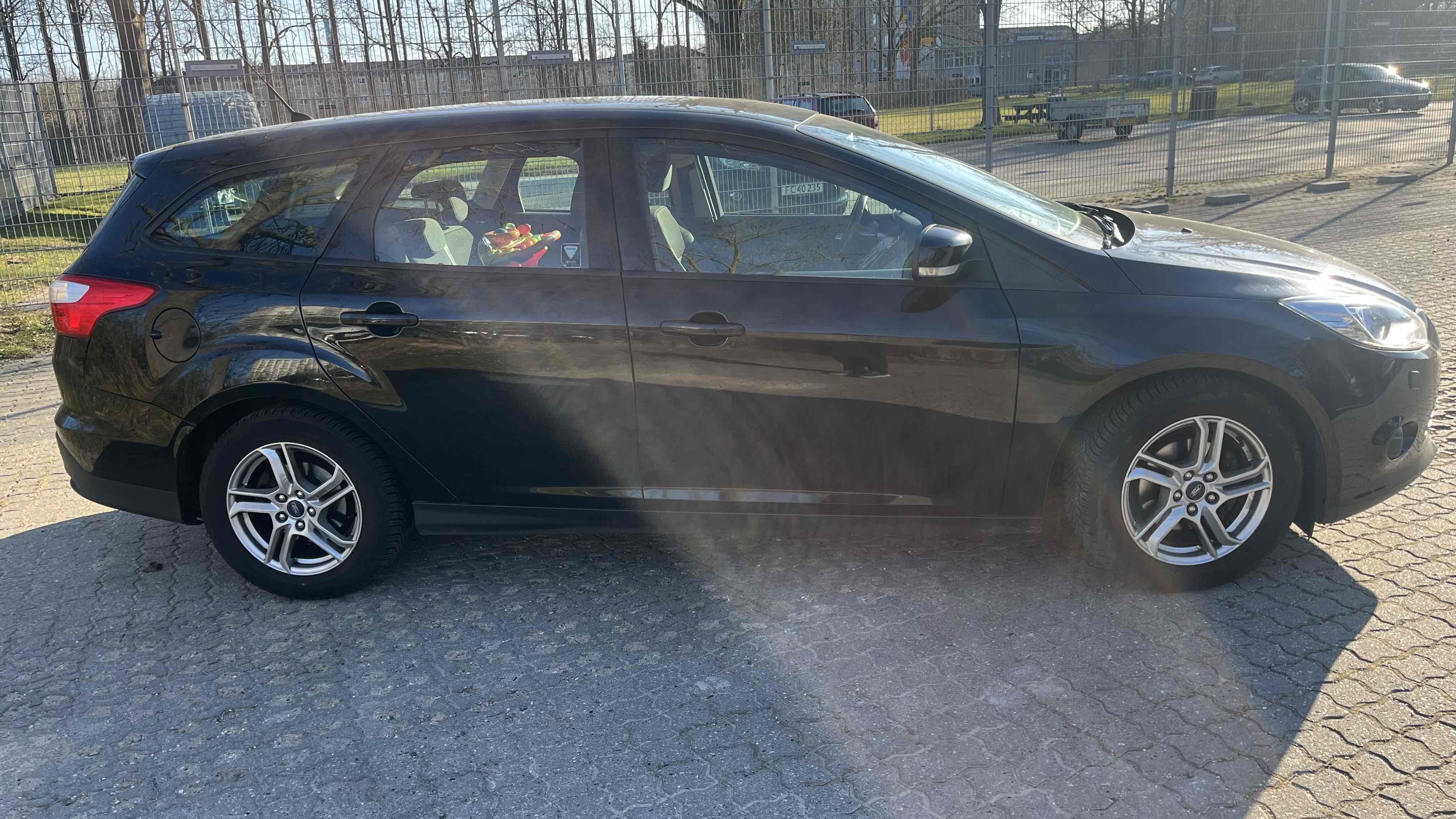Sort Ford Focus fra 2014
