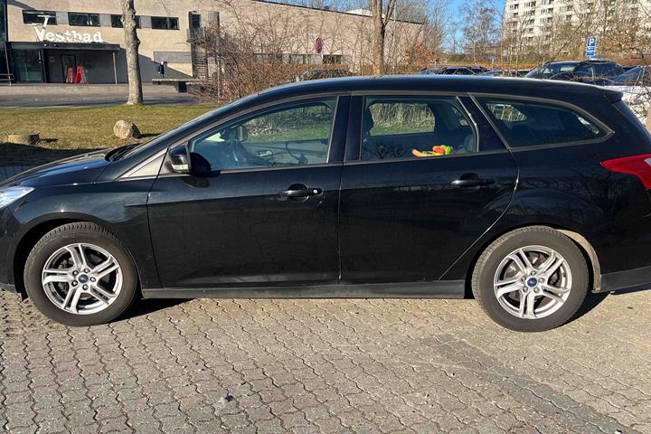 Sort Ford Focus fra 2014