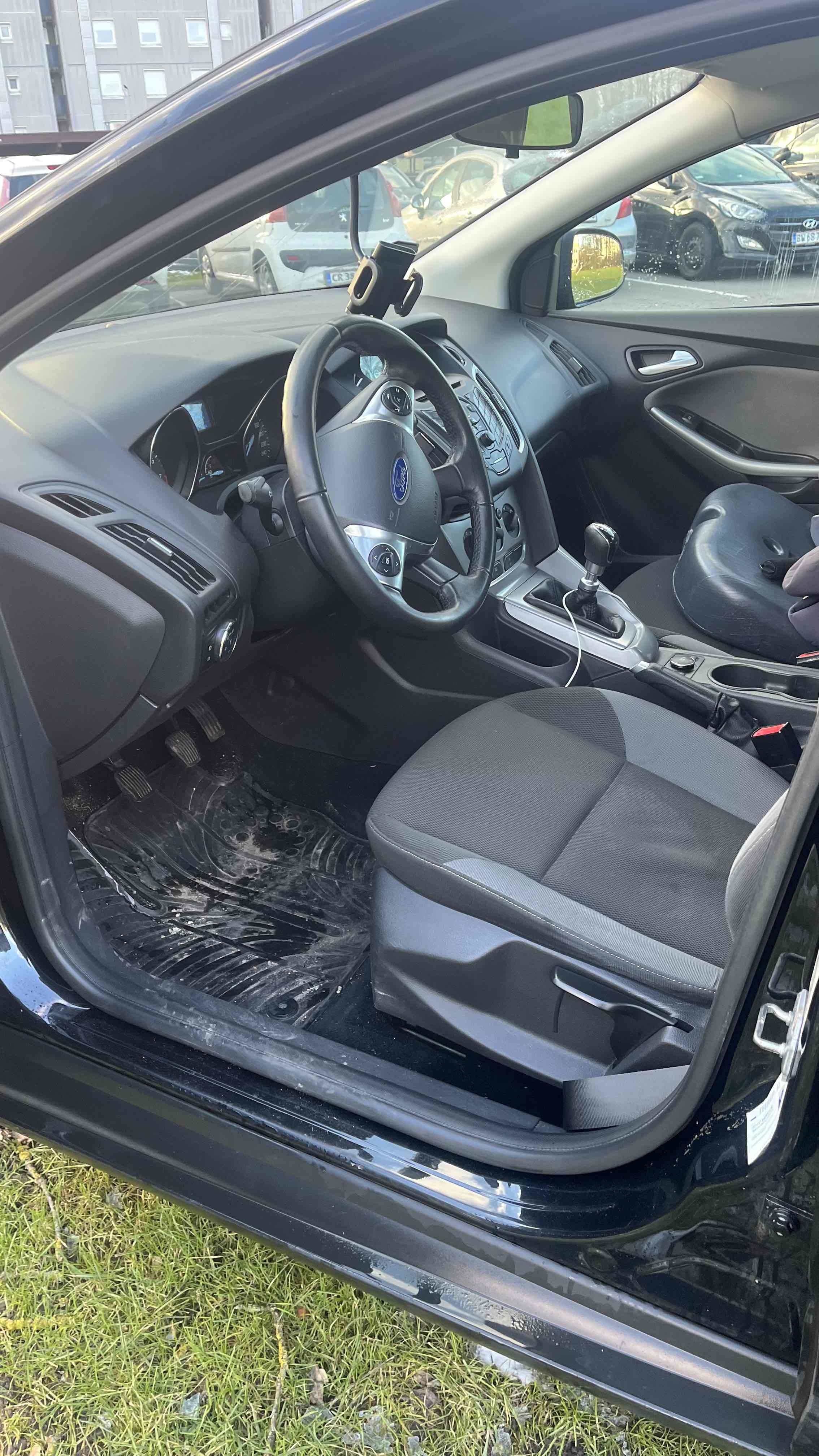 Sort Ford Focus fra 2014