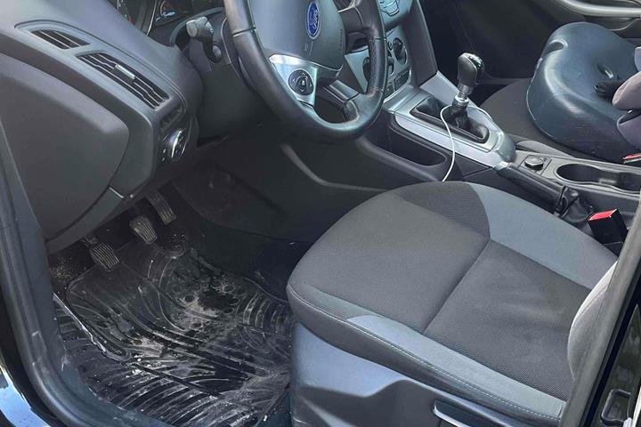 Sort Ford Focus fra 2014