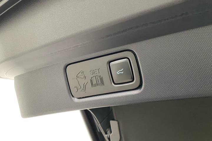 Grå Ford Mustang Mach-E fra 2021