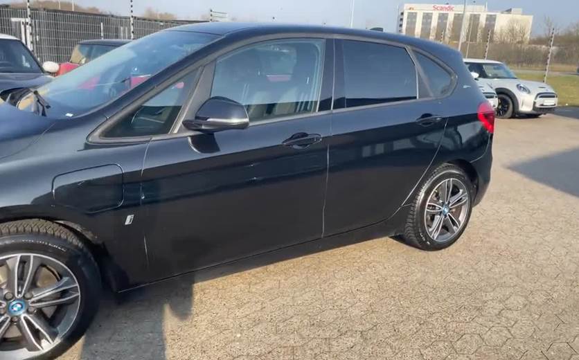 BMW 225xe