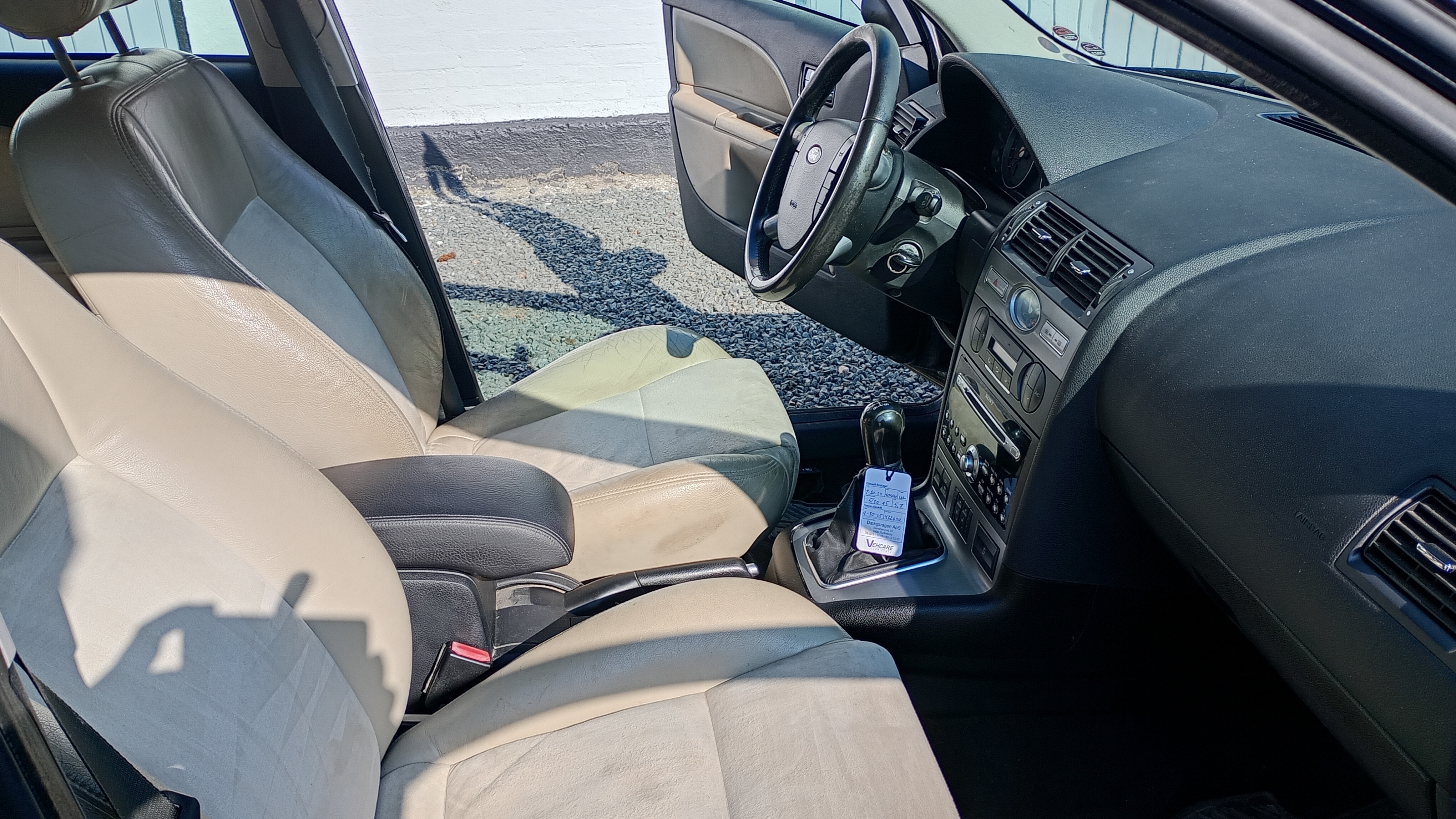 Sort Ford Mondeo fra 2004
