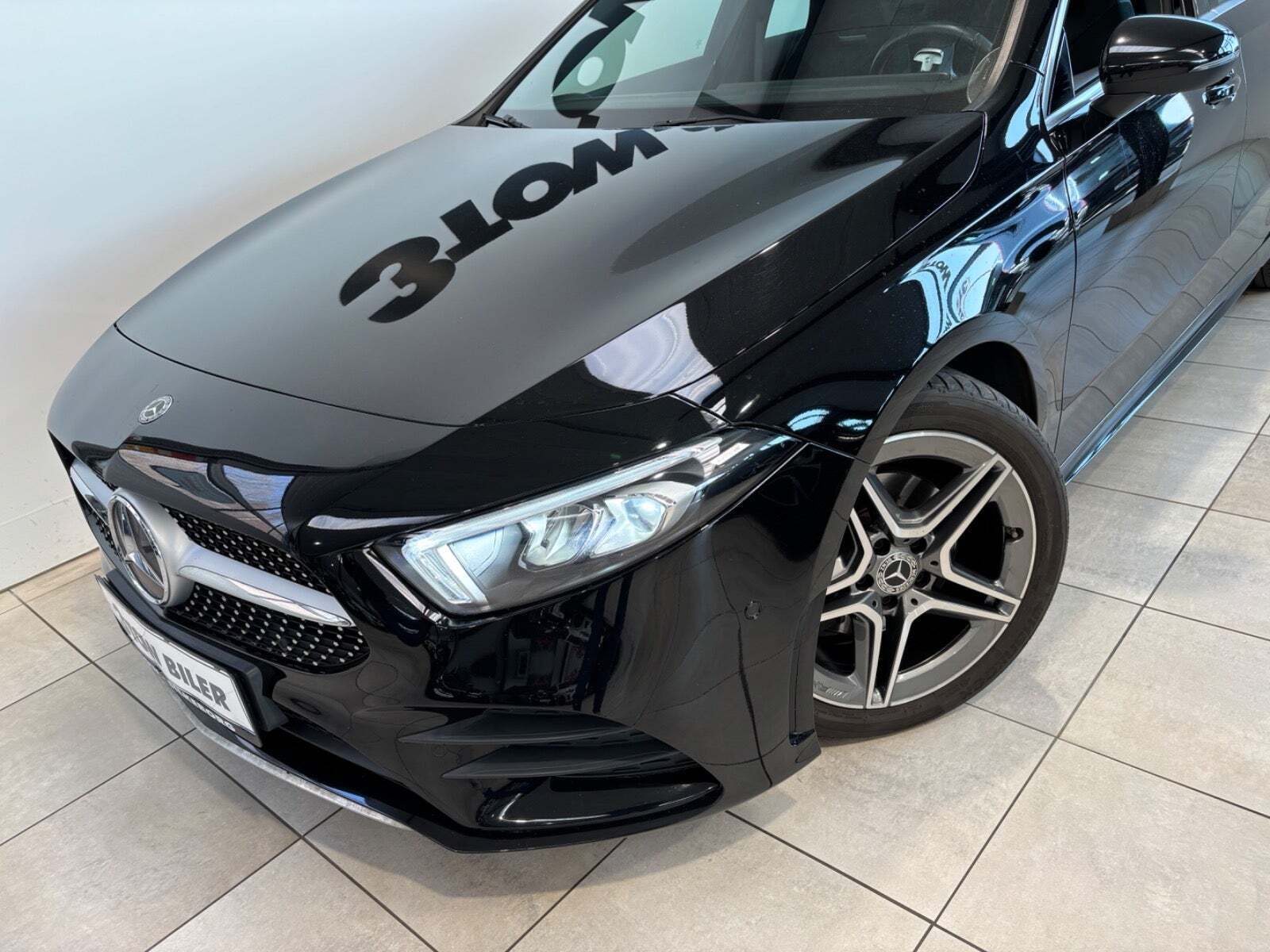 Sort Mercedes A180 d fra 2019