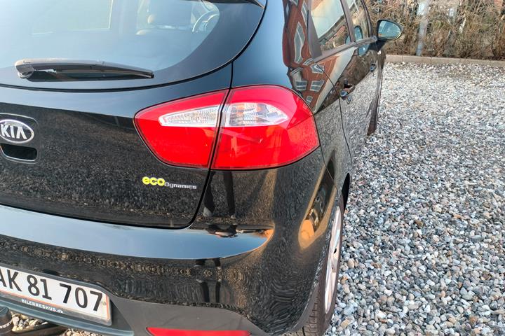 Sort Kia Rio fra 2014