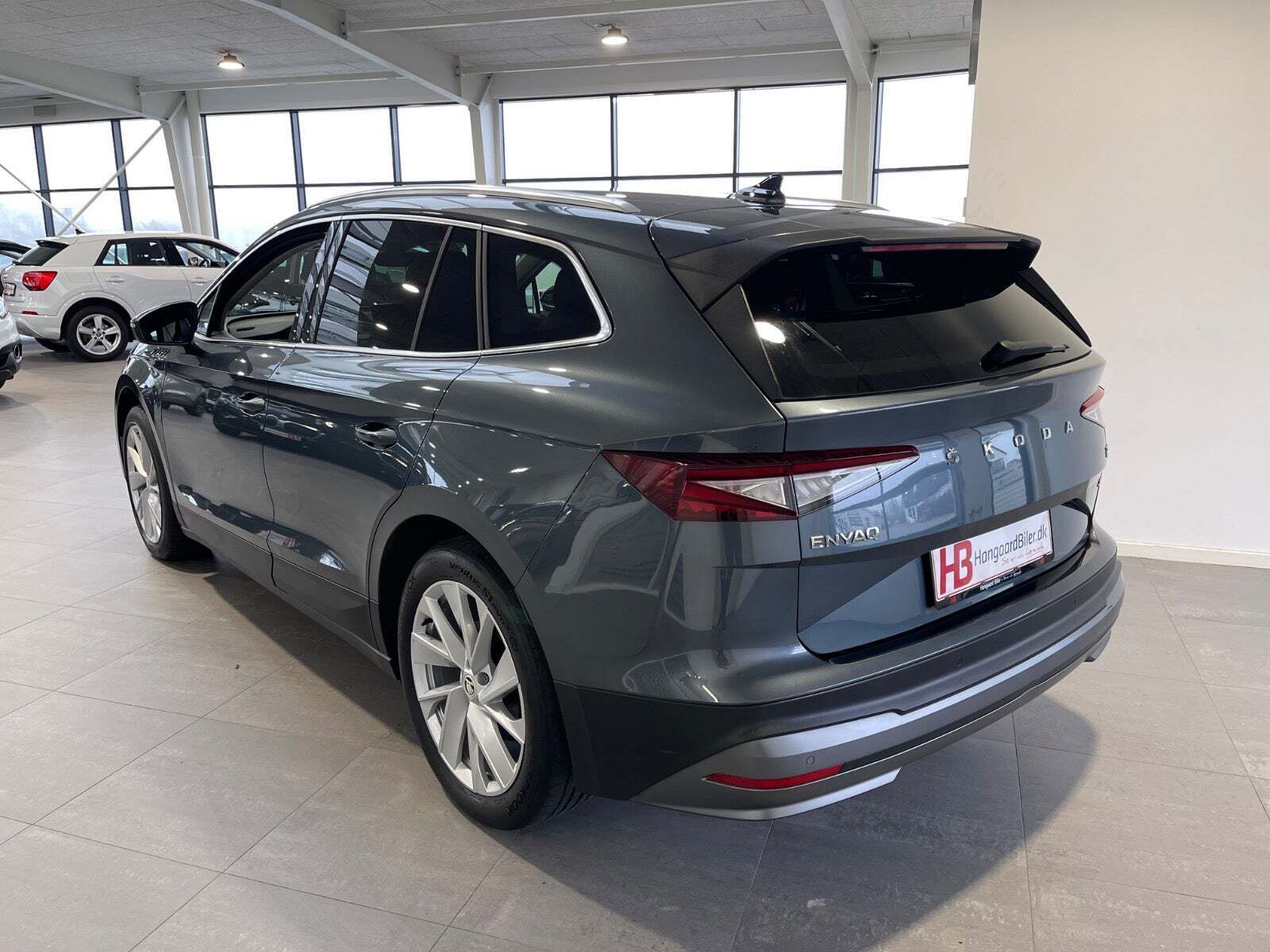 Grå Skoda Enyaq fra 2022