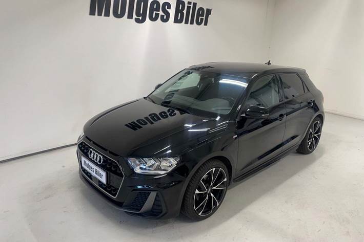 Sort Audi A1 fra 2022 set udefra