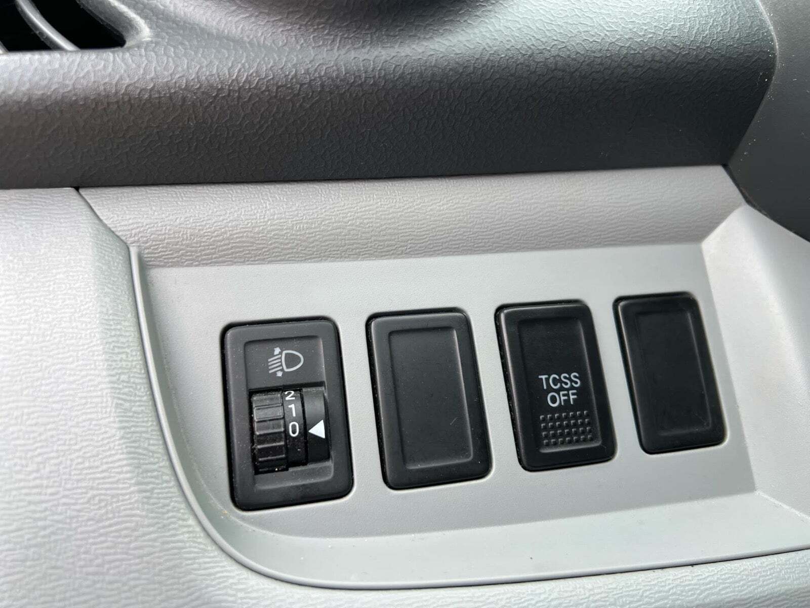 Sølv Suzuki Alto fra 2010