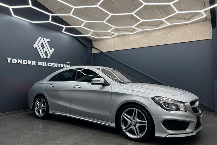 Sølv Mercedes CLA220 fra 2013