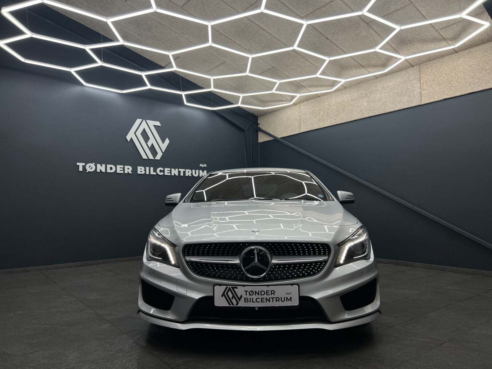Sølv Mercedes CLA220 fra 2013